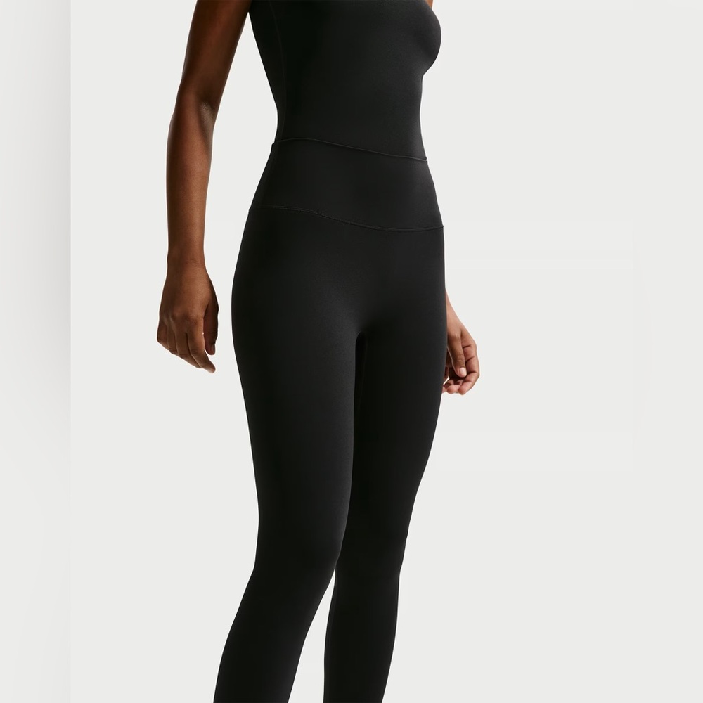 Nike Black High-Waist Leggings